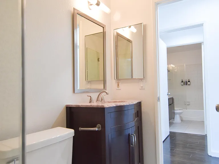 1727 Glendon Ave #208 — Photo 34