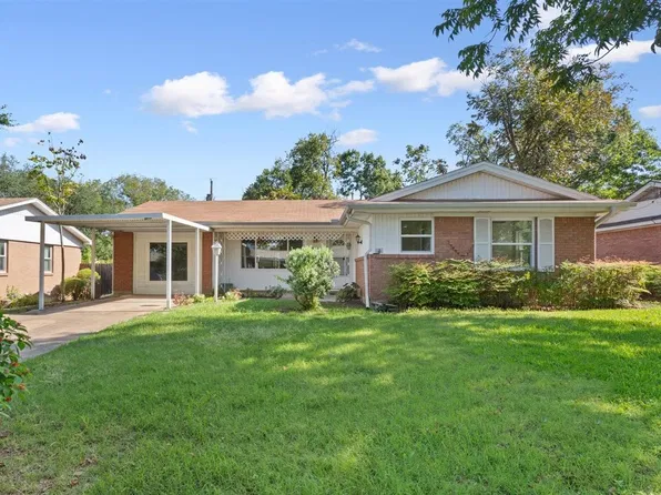 1319 Royal Oaks Dr, Waco, TX 76710
