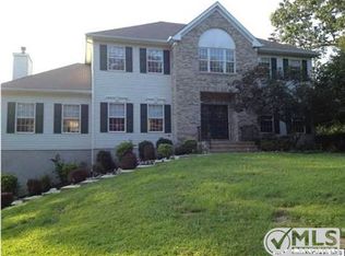 462 Monmouth Rd, Millstone Township, NJ 08510