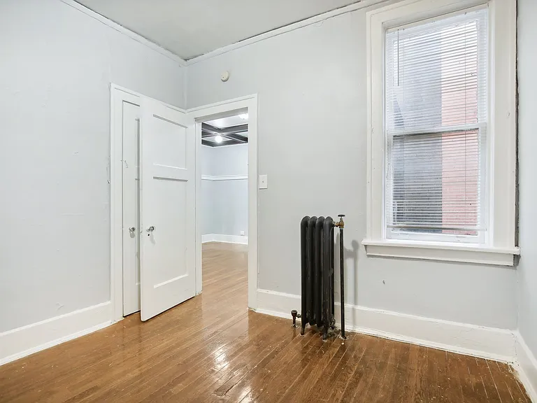 4609 Second Ave — Photo 9
