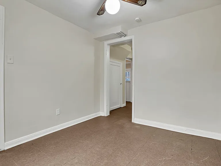 18C Pinewood Dr #D — Photo 4