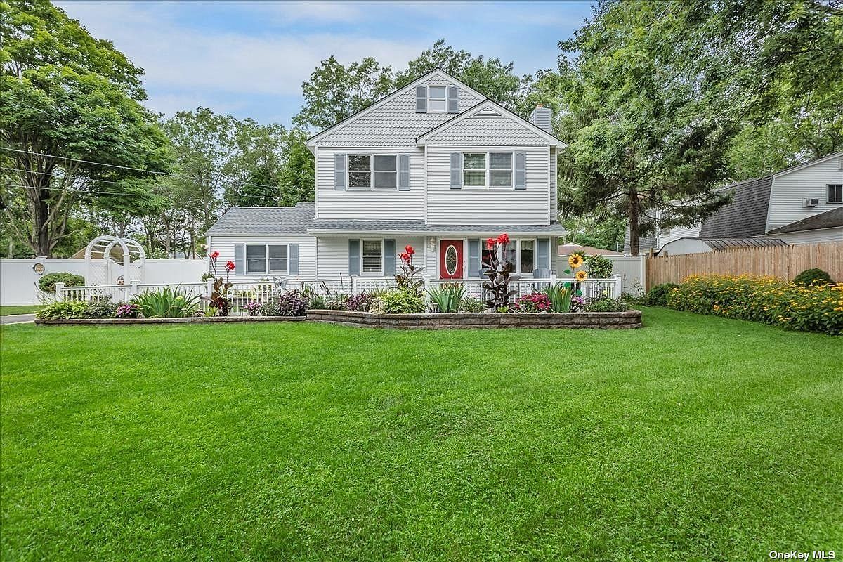 200 Edgewood Avenue, Ronkonkoma, NY 11779 Zillow