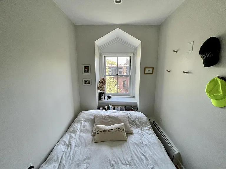 107 Chandler St #4F — Photo 4