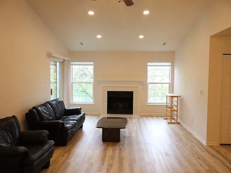 44944 Marigold Dr — Photo 10
