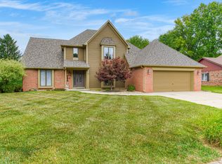 406 Hawthorn Dr, Crawfordsville, IN 47933
