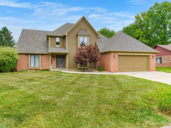 406 Hawthorn Dr, Crawfordsville, IN 47933