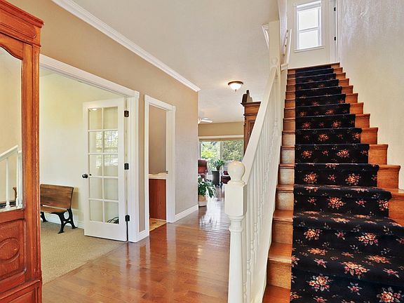 3rd image of 13595 Elderberry Ct