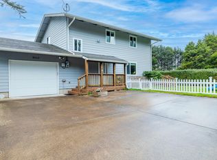 8242 SW Abalone St, Newport, OR 97366