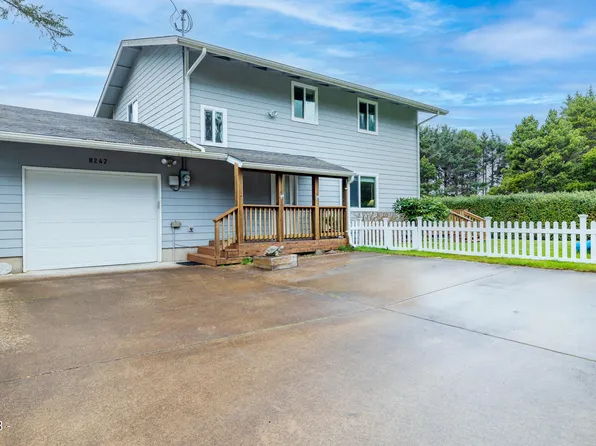 8242 SW Abalone St, Newport, OR 97366