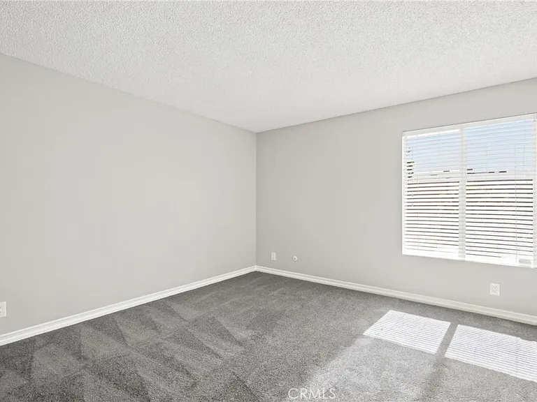 15425 Sherman Way #211 — Photo 18