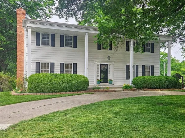 5430 NW Flint Ridge Rd, Kansas City, MO 64151