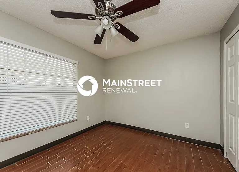 637 Regency Way — Photo 12