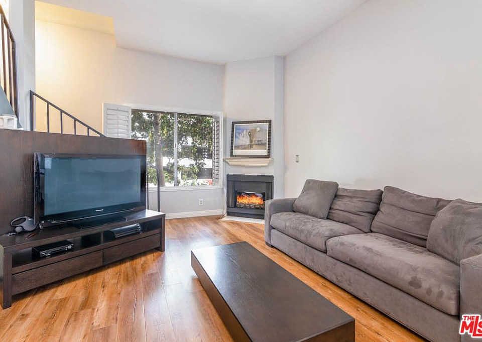 1st image of 283 S Hudson Ave APT 1
