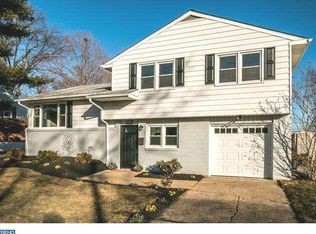 1812 Gravers Ln, Wilmington, DE 19810