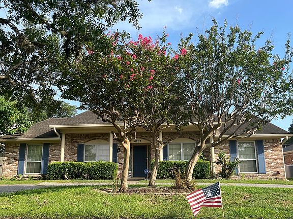3rd image of 6207 S Braeswood Blvd