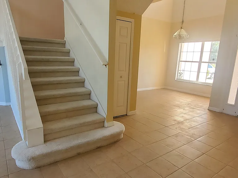 148 Columbia Dr — Photo 15