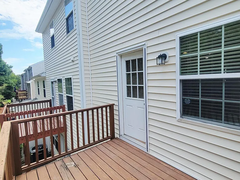 8827 Thornton Town Pl — Photo 48