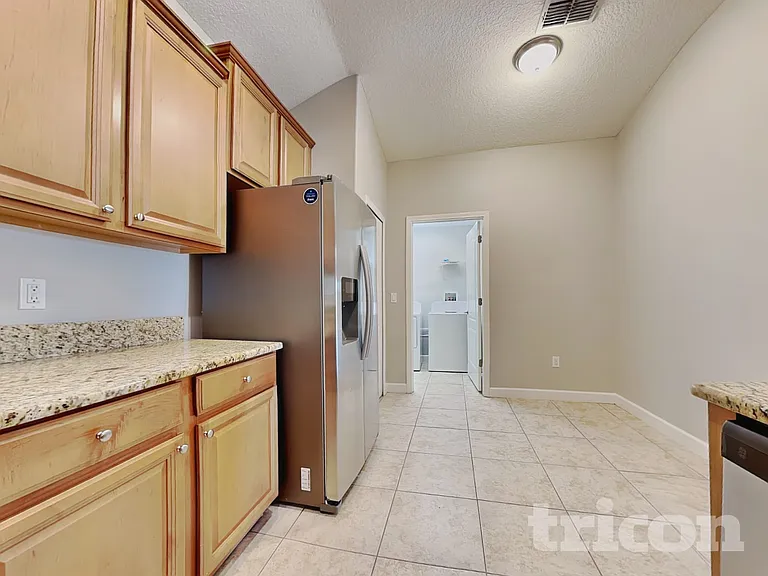13806 Newport Shores Dr — Photo 5