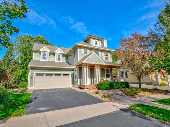276 Country Rd, Stillwater, MN 55082