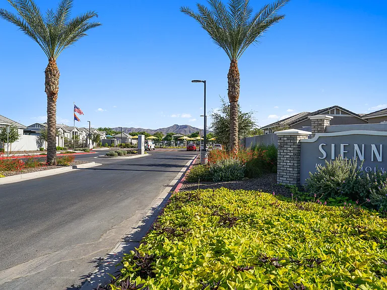 Sienna at South Mountain — Photo 43