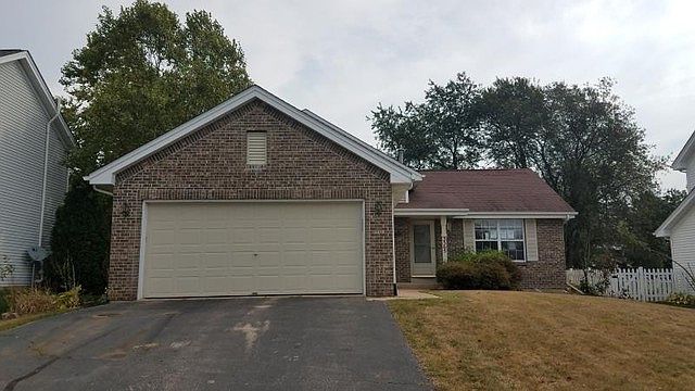 1st image of 3365 E Summerfield Dr