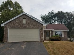 3365 E Summerfield Dr, Rockford, IL 61114