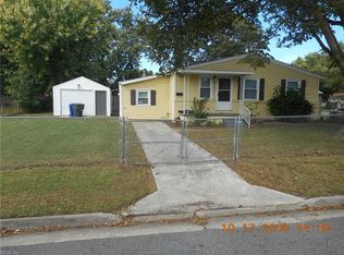 913 Russell Ct W, Newport News, VA 23605