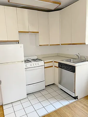 Rented by AJ Clarke | media 4