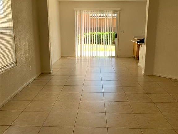 3rd image of 10617 Calico Pines Ave