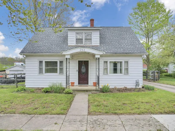 252 S Marion St, Waldo, OH 43356