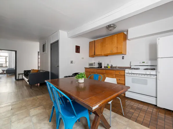 393 Eighth Avenue image 10 of 13