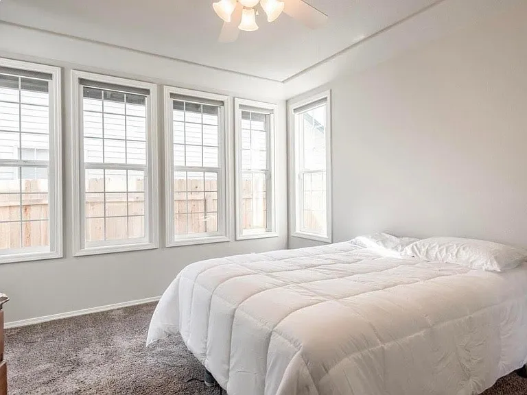 1238 NE Cedar Ridge Loop — Photo 11