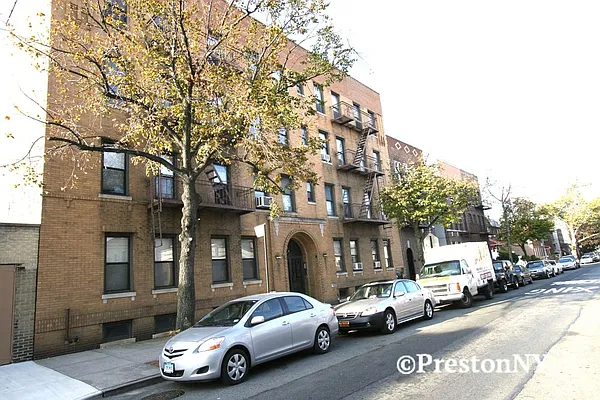 Rented by JM Preston Properties LLC | media 8