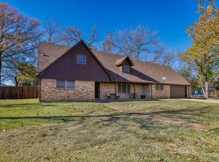 300 Thompson St, Pottsboro, TX 75076