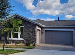 128 Balmy Coast Rd, Groveland, FL 34736