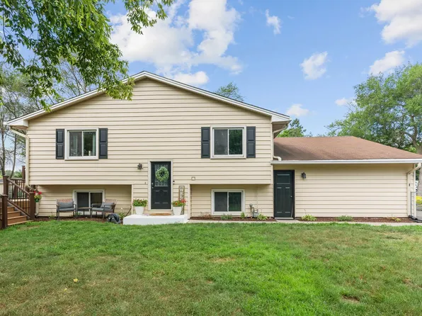 2728 111th Ave NW, Coon Rapids, MN 55433