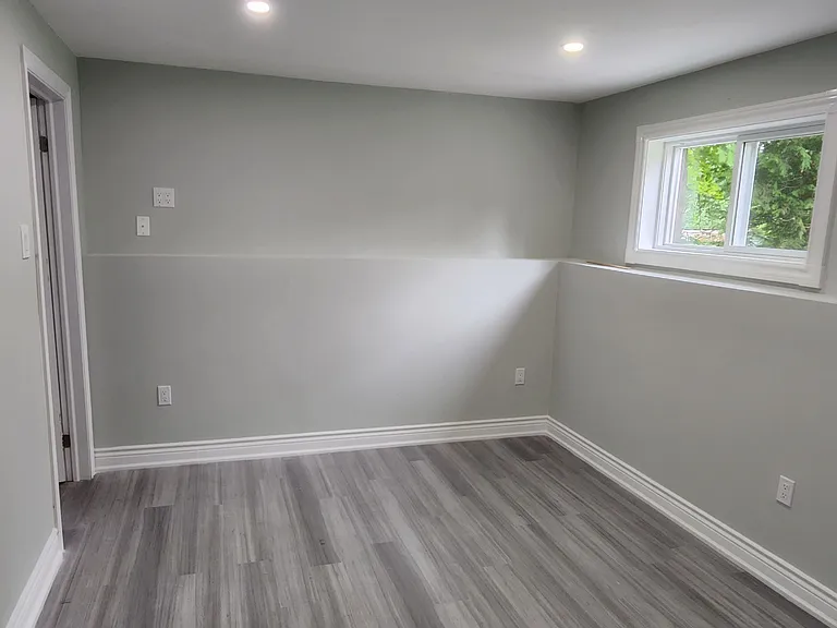 802 Cedarvale Dr #BASEMENT — Photo 7