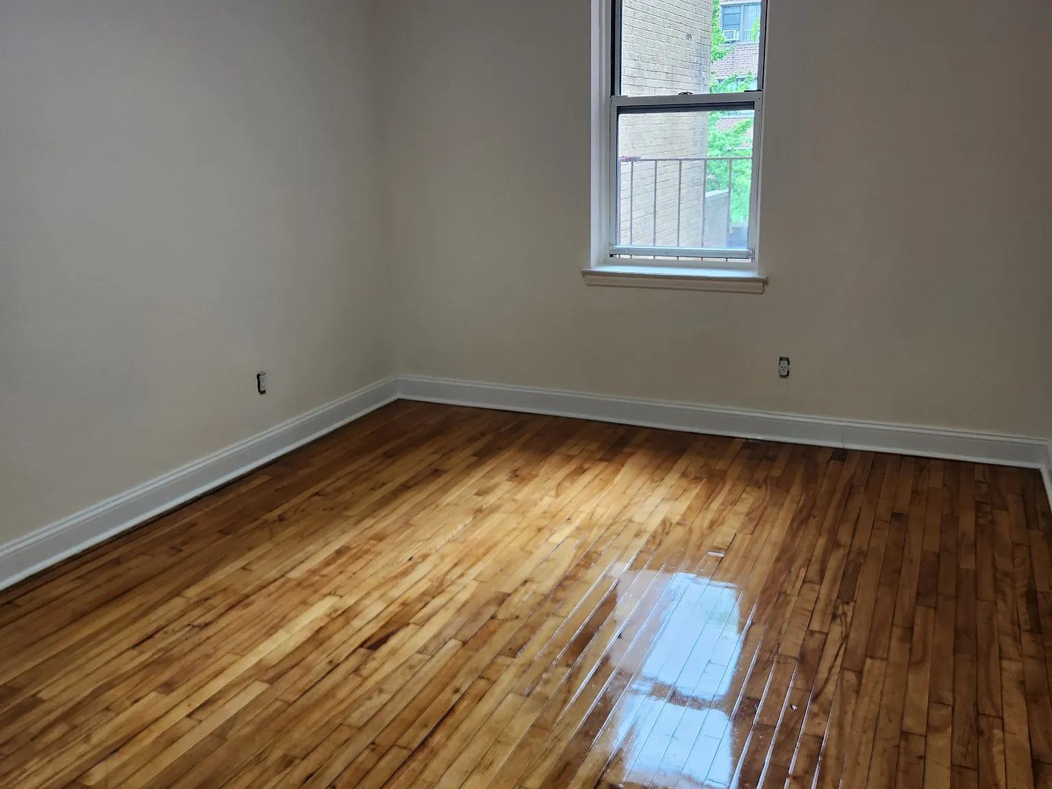 2 bed, 750 sqft, $2,775 — Photo 2