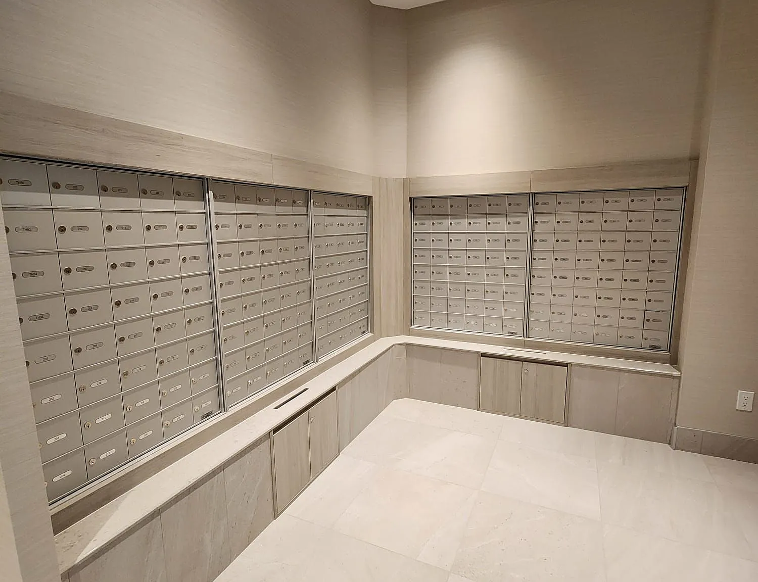 2 bed, $2,200 — Photo 3