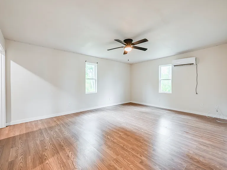1217 E Richmond Ave — Photo 8