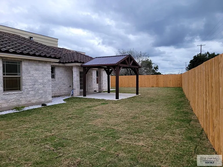 6802 Bonham Rd — Photo 22