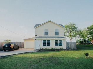 301 E Young St, Howe, TX 75459
