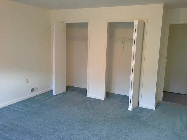 1110 Madison Ave #3 — Photo 9