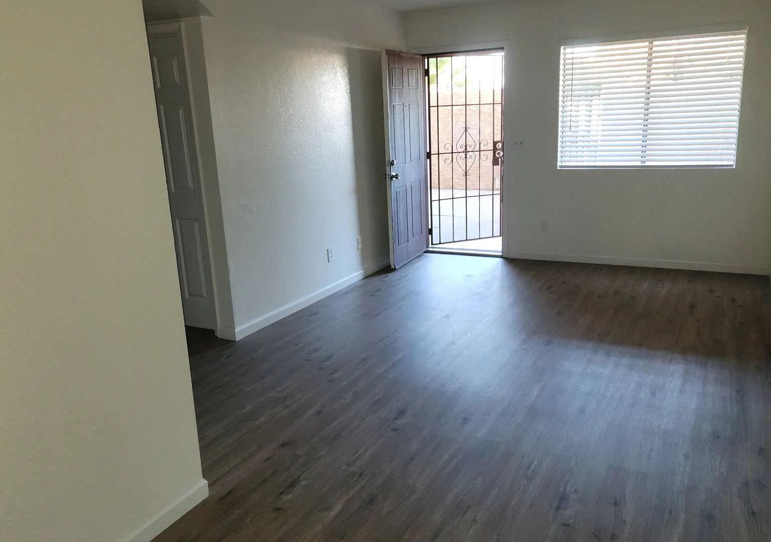 1 bed, 650 sqft, $1,100 — Photo 1