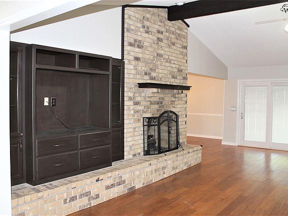 3rd image of 4343 S Leighton Cir