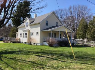 3284 Oak St, Arcadia, MI 49613