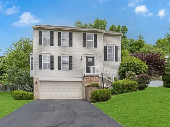 6023 Hawthorn Dr, Coraopolis, PA 15108