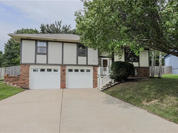 210 Dawn Ave, Belton, MO 64012