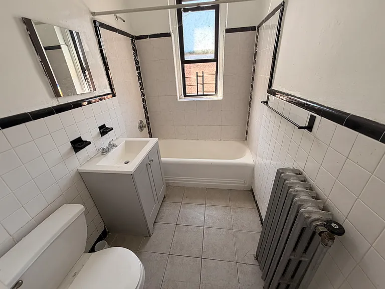 1381 Virginia Ave #3 — Photo 7