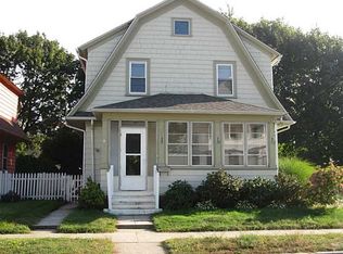 86 Waterman Ave, Cranston, RI 02910